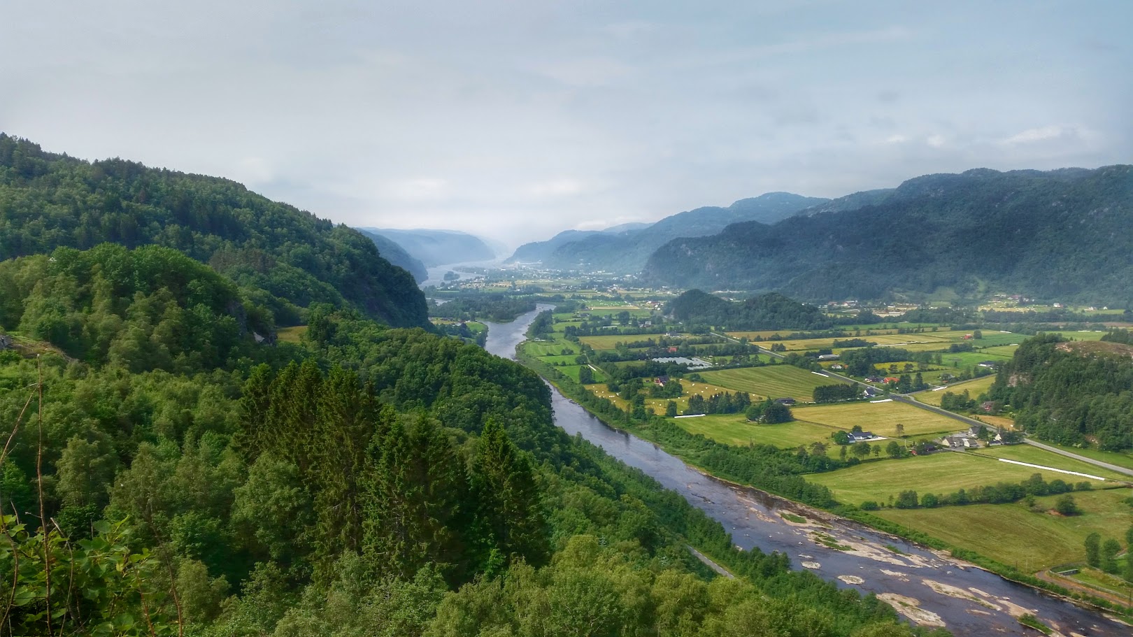 Kvinesdal sett fra Utsikten