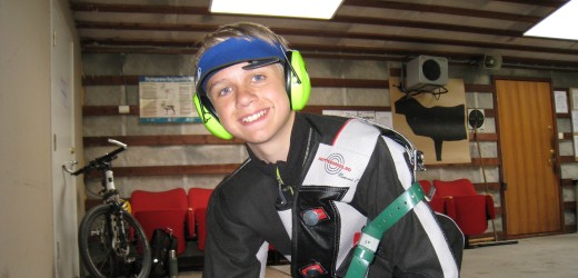 Aki Rontti skjøt pene 347 poeng i første lag på 100M søndag morgen