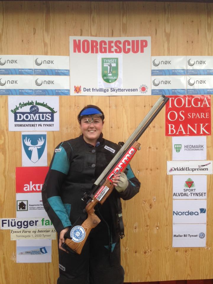 Eileen Torp etter 348 med 28 indre på Tynset. Foto Tynset skytterlag