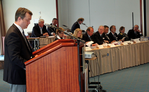 Jan Åge Gjerstad på talerstolen