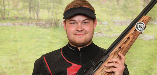 Håkon Sørli kunne smile etter seier på Viken II på 15 meter.